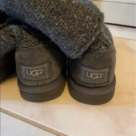 Ugg  boots sz 6 - Picture 8 of 12